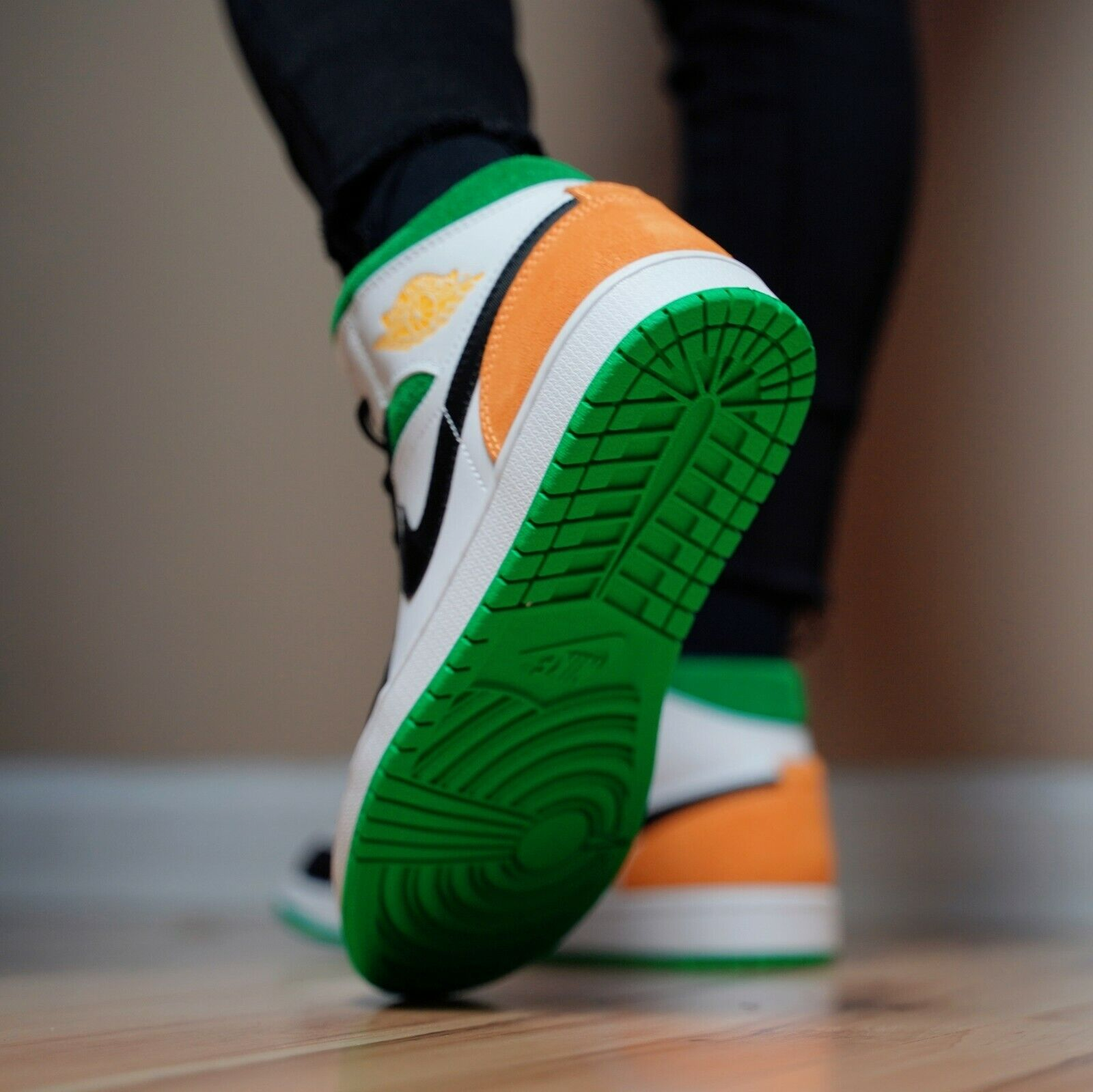 Giày Nike Air Jordan 1 Mid SE 'Oakland' 852542-101 - Ảnh 4