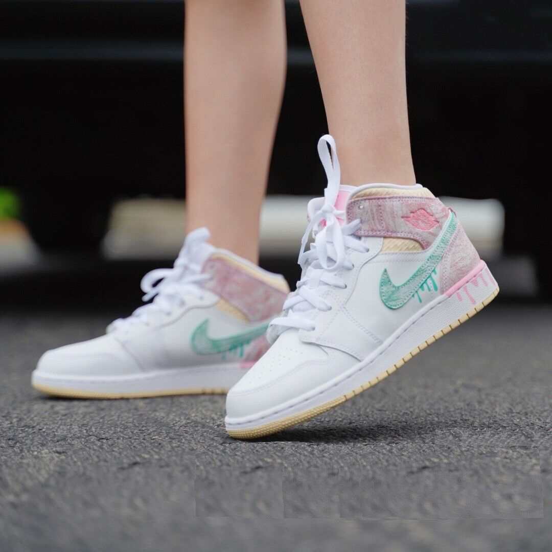 Giày Nike Air Jordan 1 Mid SE GS 'Paint Drip' DD1666-100 - Ảnh 2