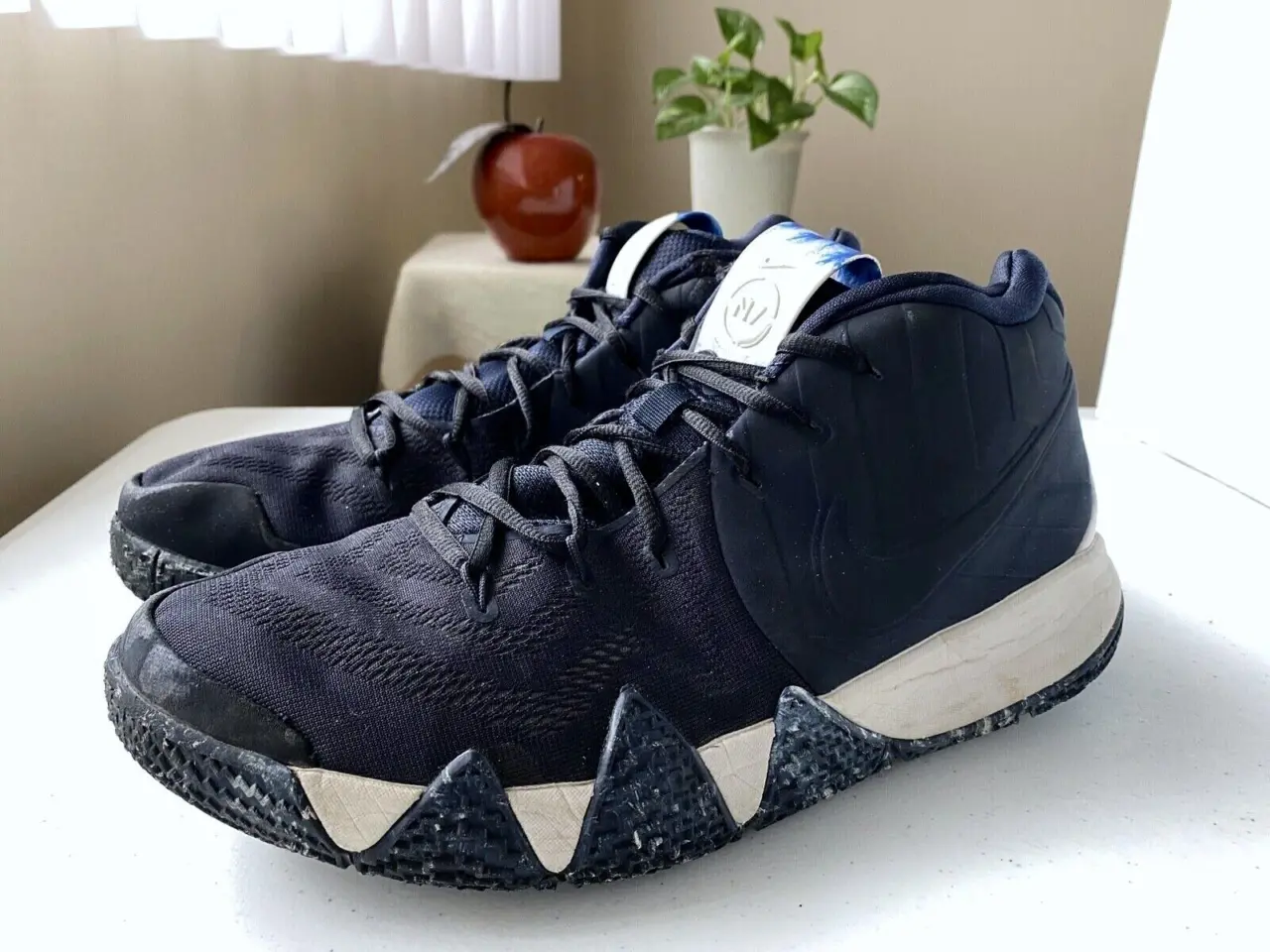 Alternative view of Giày Nike Kyrie 4 N7 'Standing Rock' AT0320-400
