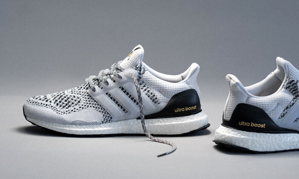 Giay Adidas UltraBoost 1.0 DNA 'White Black' GZ0449