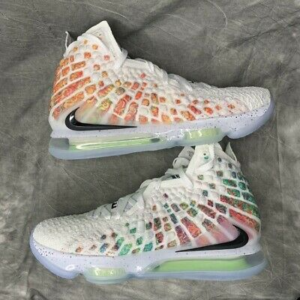 Alternative view of Giày Nike LeBron 17 'Air Command Force' BQ3177-100