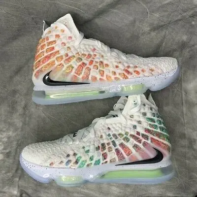 Alternative view of Giày Nike LeBron 17 'Air Command Force' BQ3177-100