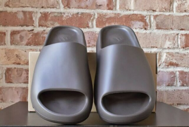 Dép Adidas Yeezy Slides 'Soot' 2021 GX6141 - Ảnh 3