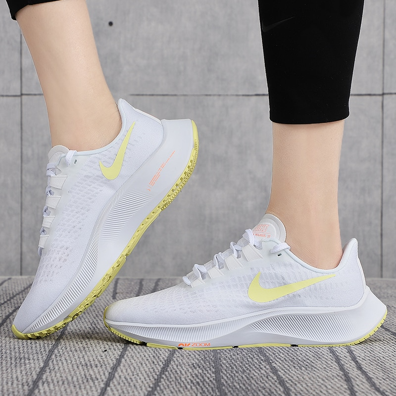 Giày Nike Wmns Air Zoom Pegasus 37 'White Light Zitron' BQ9647-105 - Ảnh 4