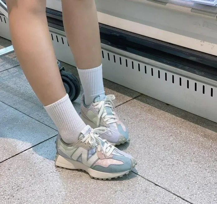 Alternative view of Giày New Balance 327 'Paisley Pack Cobalt Blue' MS327DEW
