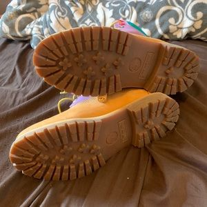 Alternative view of Giày Timberland Wmns Premium Waterproof Wheat Purple A2MBE231