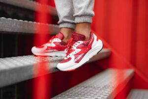 Alternative view of Giày Saucony Aya 'Tie Dye Red' S70488-2