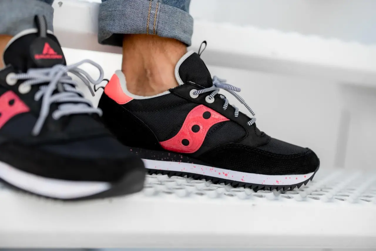 Alternative view of Giày Saucony Jazz Original Peak 'Black Vizi Pink' S70512-4