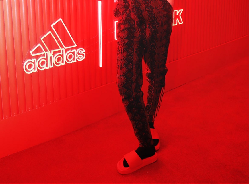 Dép Adidas x Ivy Park Slide Red GX7102 - Ảnh 9