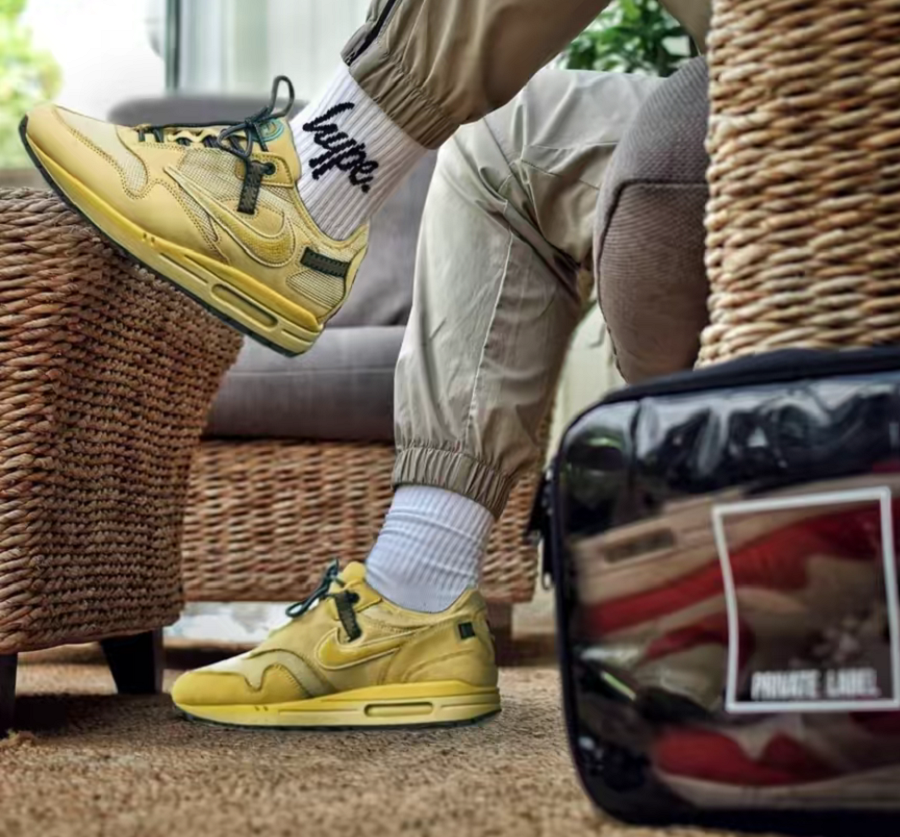 Giày Nike Air Max 1 x Travis Scott 'Gold' DO9392-700 - Ảnh 3