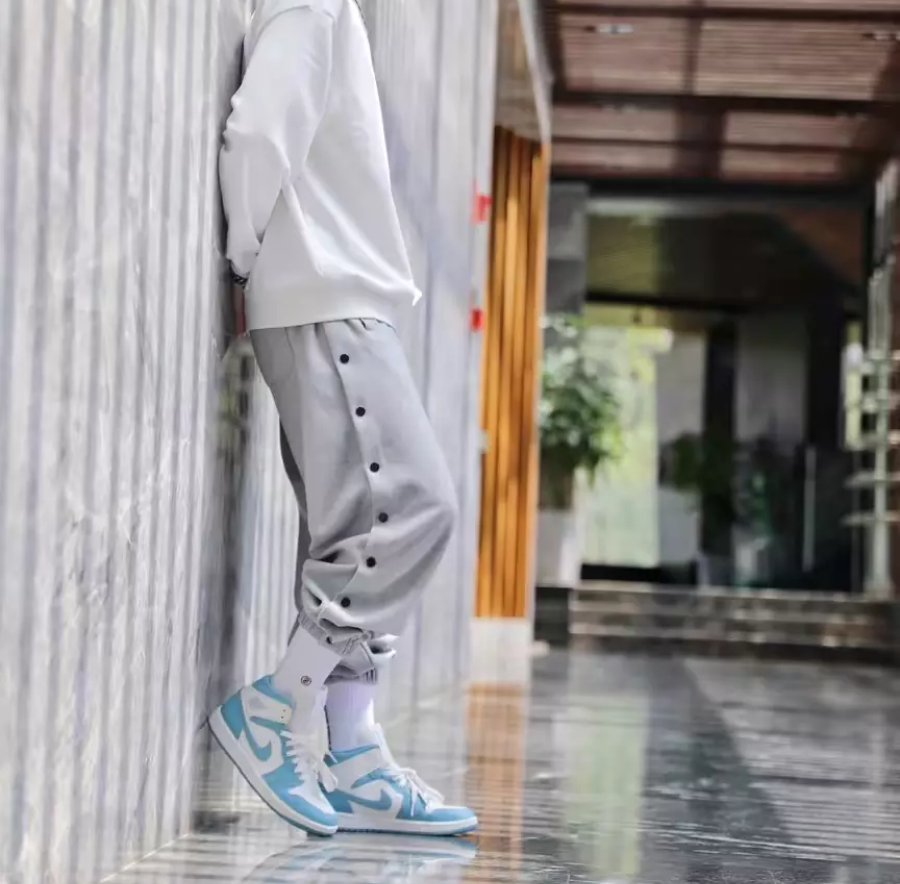 Giày Nike Air Jordan 1 Mid 'University Blue' BQ6472-141 - Ảnh 2