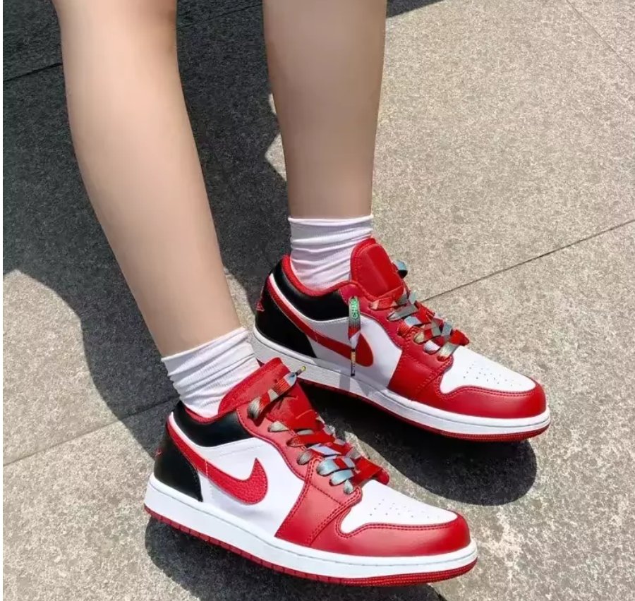 Giày Nike Air Jordan 1 Low 'Reverse Black Toe' 553558-163 - Ảnh 3