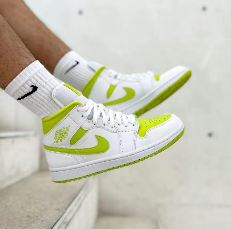 Giày Nike Wmns Air Jordan 1 Mid 'White Lime' BQ6472-131 - Ảnh 2