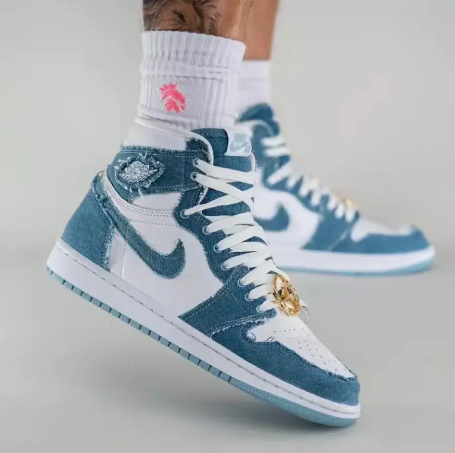 Alternative view of Giày Nike Air Jordan 1 High OG 'Denim' DM9036-104