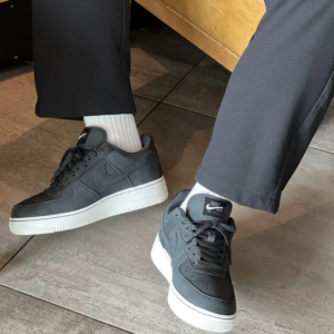 Alternative view of Giày Nike Air Force 1 Low LX 'Off Noir' DQ8571-001