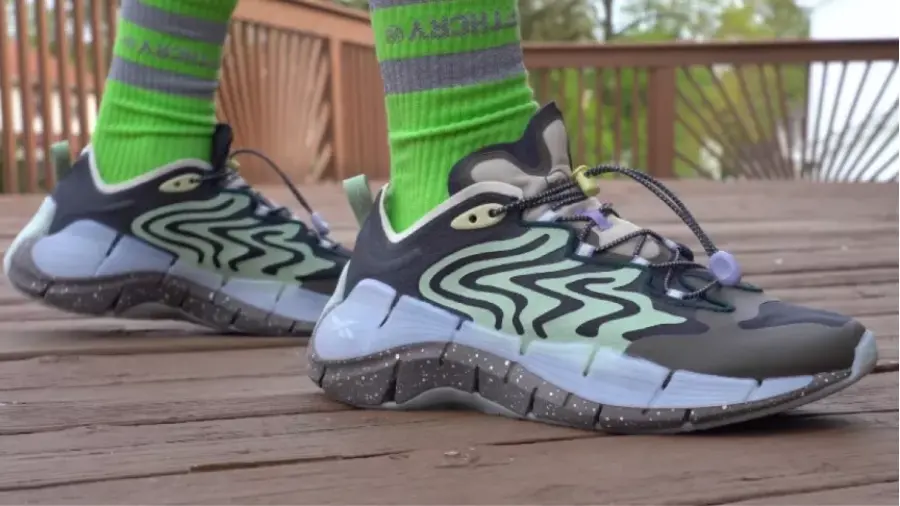 Alternative view of Giày Reebok Zig Kinetica II Brain Dead 'Grey Green' S23891