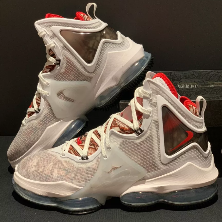 Giày Nike LeBron 19 'White Black Red Enfant' GS DD0418-101 - Ảnh 4