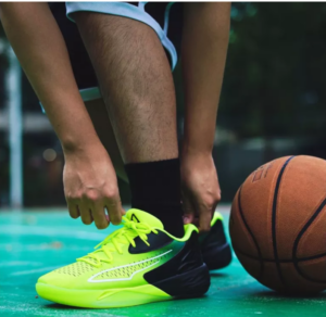 Alternative view of Giày Puma Stewie 'Quiet Fire' 378255-01