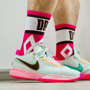 Alternative view of Giày Nike Lebron 20 'Time Machine' DJ5422-300