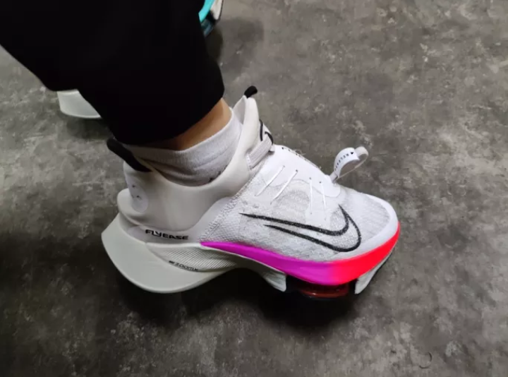 Giày Nike Air Zoom Tempo Next% FlyEase 'White Multi' CZ2853-102 - Ảnh 3