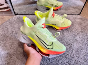 Alternative view of Giày Nike Air Zoom Tempo Next% FlyEase  'Hyper Orange' CV1889-700