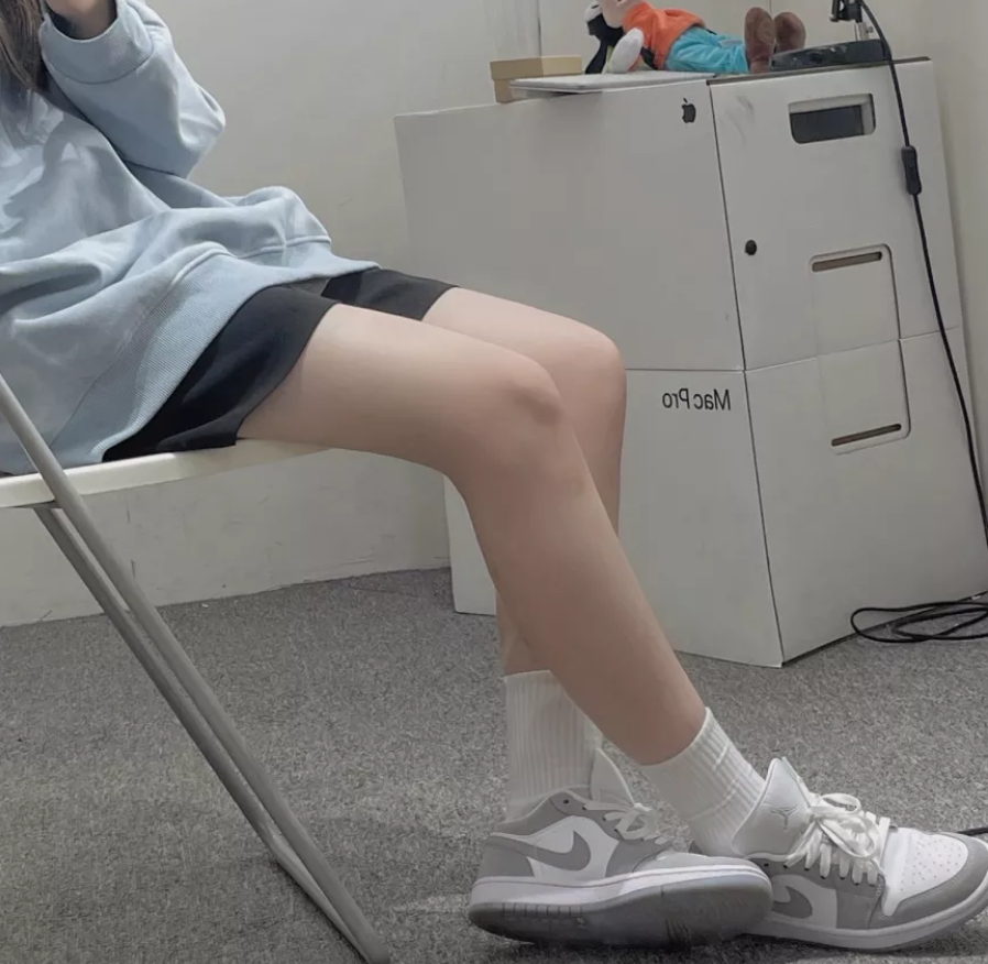 Giày Nike Wmns Air Jordan 1 Low 'White Wolf Grey' DC0774-105 - Ảnh 5