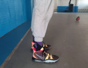 Alternative view of Giày Nike Kyrie 7 'Soundwave' DC0589-002