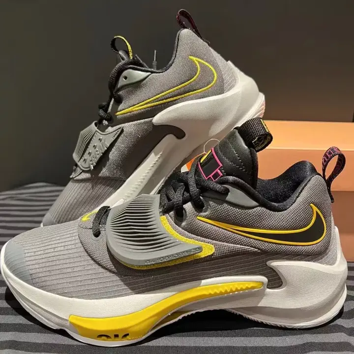 Alternative view of Giày Nike Zoom Freak 3 'Low Battery' DA0694-006