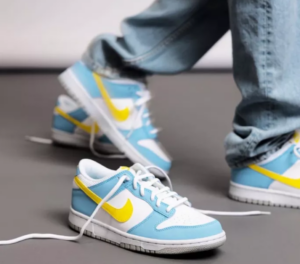 Giay Nike Dunk Low 'Homer Simpson' DX3382-400