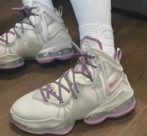 Giay Nike Lebron 19 'Strive For Greatness' DC9340-004