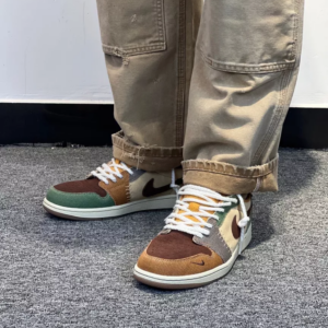 Giay Nike Zion Williamson x Air Jordan 1 Retro Low OG 'Voodoo' DZ7292-200