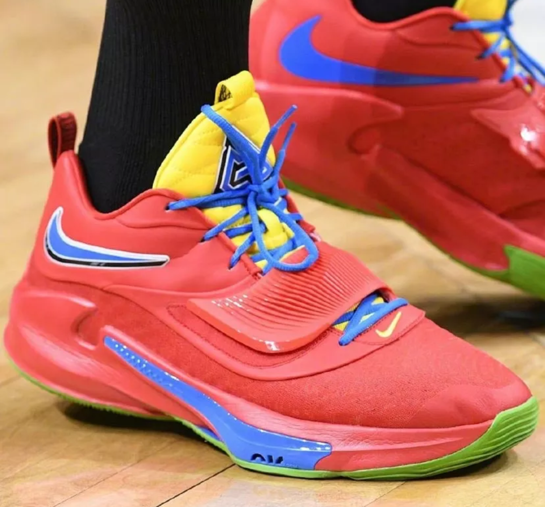 Giày Nike Zoom Freak 3 NRG 'University Red' DC9364-600 - Ảnh 2