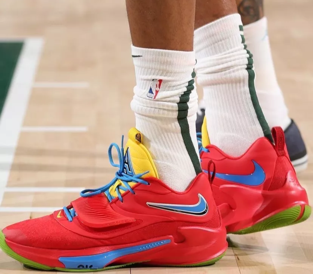 Giày Nike Zoom Freak 3 NRG 'University Red' DC9364-600 - Ảnh 4