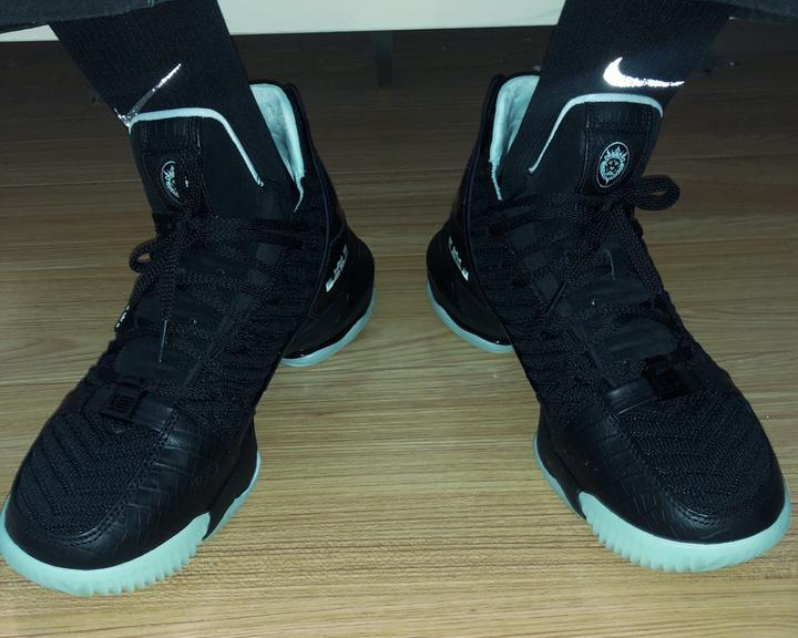 Giày Nike LeBron 16 'Glow' CD2451-001 - Ảnh 4