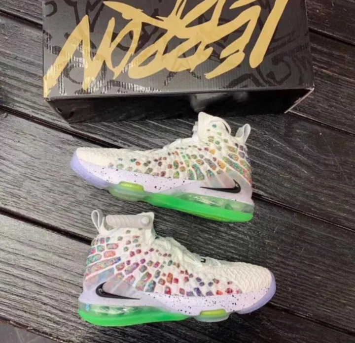 Giày Nike LeBron 17 GS 'Air Command Force' BQ5594-100 - Ảnh 6