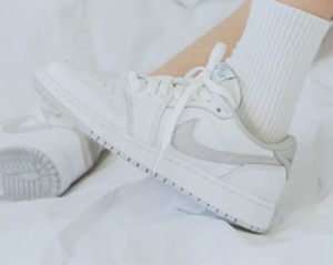 Alternative view of Giày Nike Air Jordan 1 Retro Low OG GS 'Neutral Grey' 2021 CZ0858-100