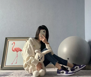 Alternative view of Giày Nike Air Jordan 1 Low 'Court Purple' 553558-500