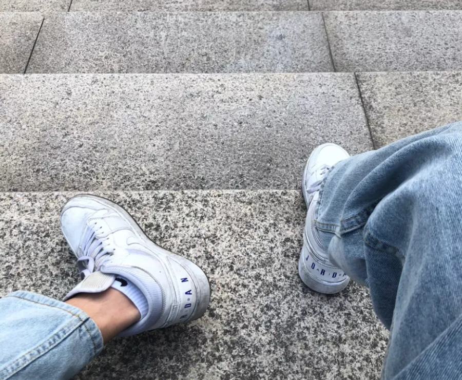 Giày Nike Air Jordan 1 Retro Mid 'White Concord' BQ6578-100 - Ảnh 2