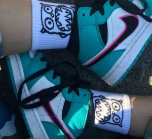 Alternative view of Giày Nike Air Jordan 1 Mid SE 'South Beach' 852542-306