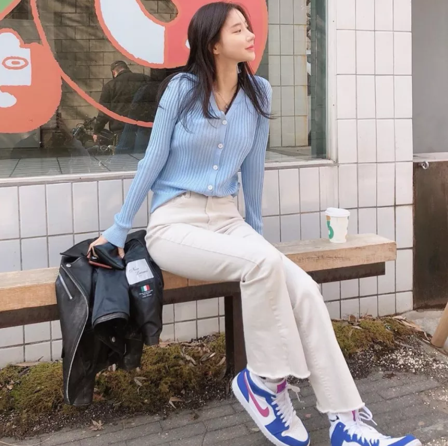 Giày Nike Air Jordan 1 Mid 'Royal Violet' 554724-451 - Ảnh 4