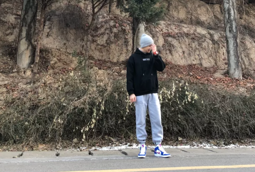 Giày Nike Air Jordan 1 Mid 'Royal Violet' 554724-451 - Ảnh 6