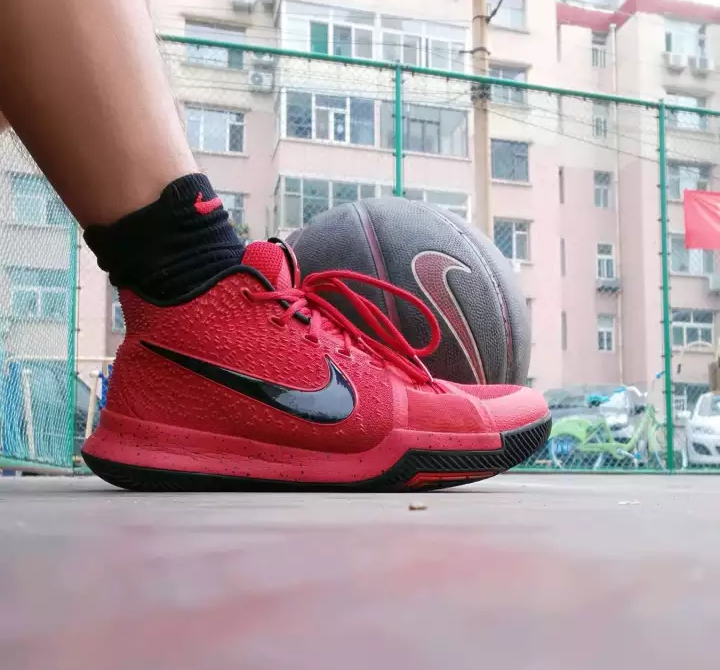 Giày Nike Kyrie 3 'Candy Apple' 852395-600 - Ảnh 3