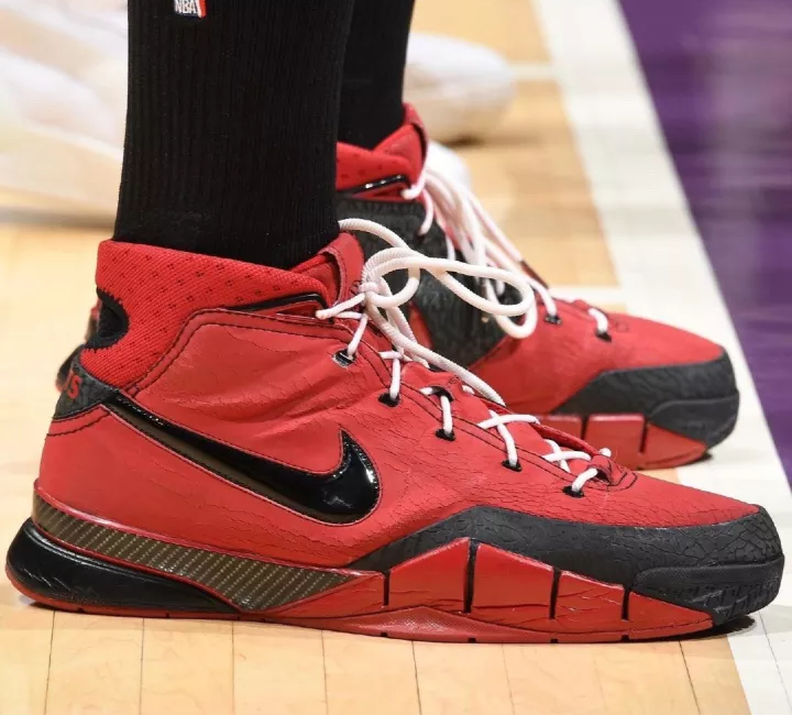 Giày Nike Kyrie 3 'Candy Apple' 852395-600 - Ảnh 2