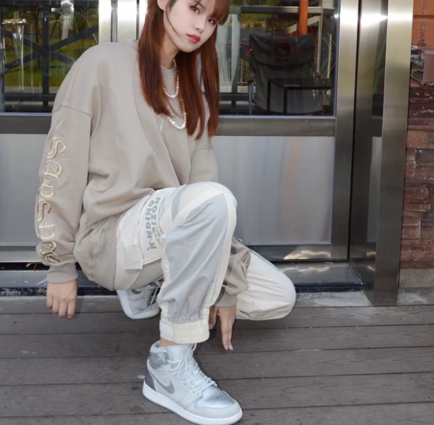 Giày Nike Air Jordan 1 Mid BG 'Wolf Grey' 554725-033 - Ảnh 3