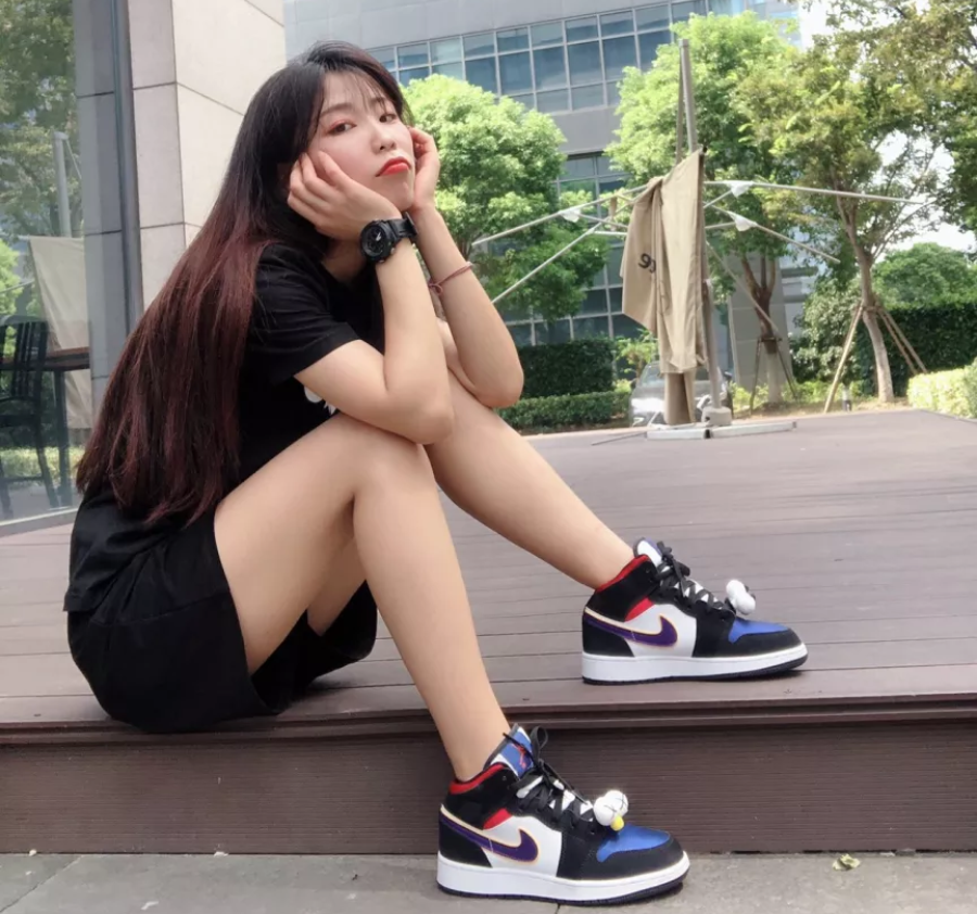 Giày Nike Air Jordan 1 Mid SE GS 'Rivals' BQ6931-005 - Ảnh 5