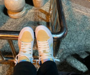 Alternative view of Giày Nike Air Jordan 1 Mid 'Sesame' CZ0774-200