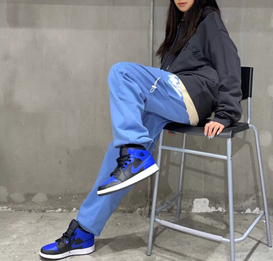 Giày Nike Air Jordan 1 Mid GS 'Hyper Royal' 554725-077 - Ảnh 5