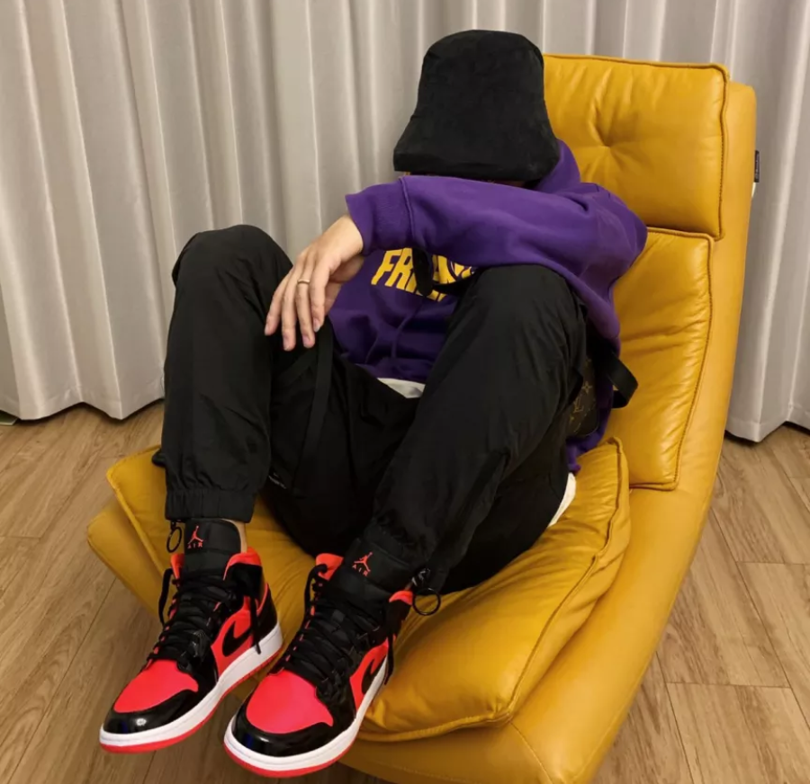 Giày Nike Air Jordan 1 Mid 'Hot Bred Punch' BQ6472-600 - Ảnh 2