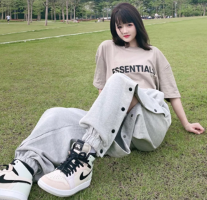 Alternative view of Giày Nike Wmns Air Jordan 1 High Zoom Comfort 'Easter' CT0979-101