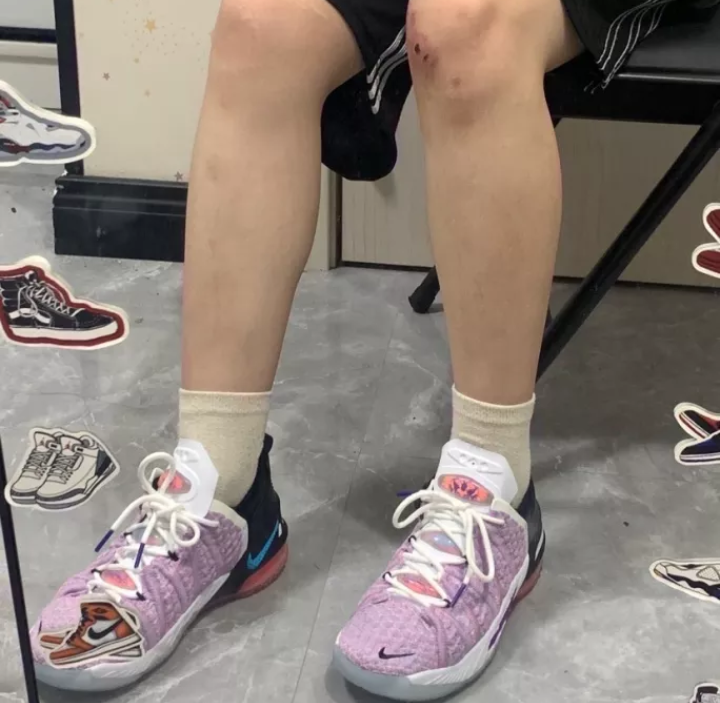 Giày Nike LeBron 18 GS 'Graffiti' CW2760-900 - Ảnh 4